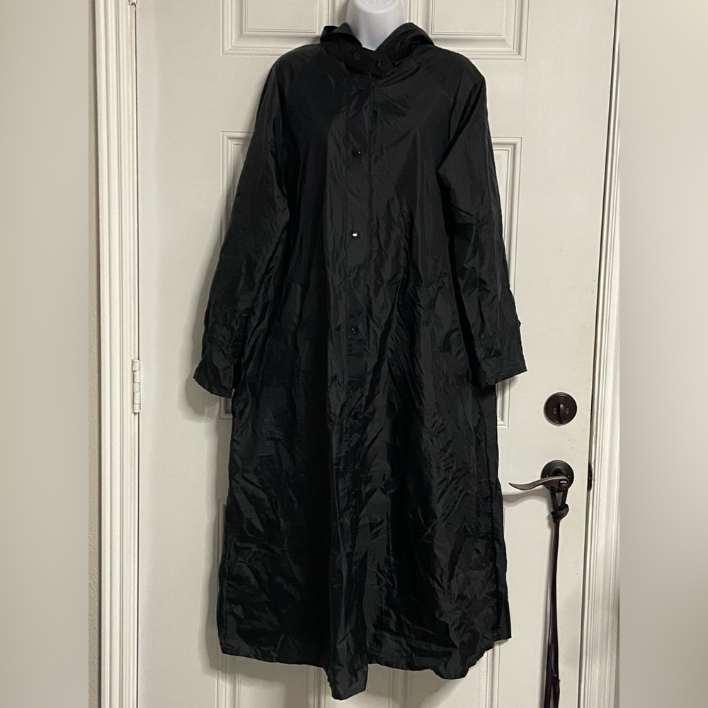 T1a- AQUA SHEEN Black Hooded Raincoat